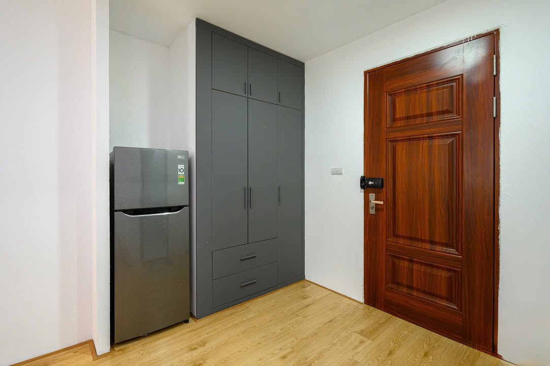 Cho thuê studio ngõ 41 Đông Tác - Đống Đa 30m² - Thang máy tiện lợi!