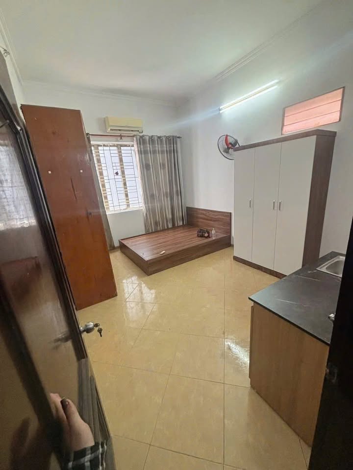 Phòng cho thuê tại Ngõ 70 Nguyễn An Ninh, 3 triệu/tháng - Đầy đủ nội thất, thoáng mát!