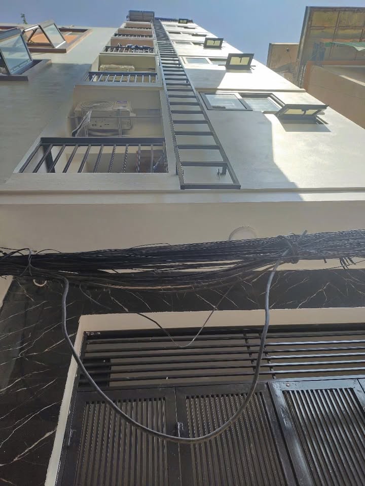 Căn hộ ccmini Triều Khúc 50m² giá 12.6 tỷ - Lô góc hiếm có tại trung tâm!