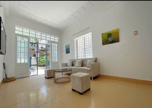 Nhà 2 tầng kiệt ô tô Bà Triệu, TP. Huế 40m² giá 2 tỷ - Đầu tư sinh lời ổn định!