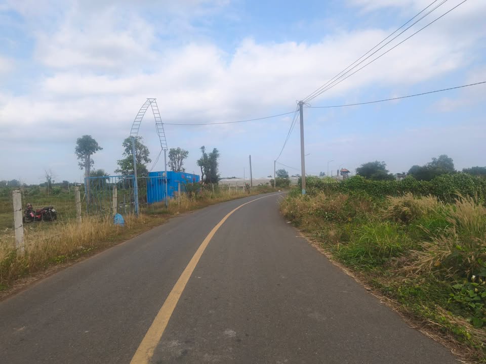 Đất nền 2 sào mặt tiền đường nhựa Long Tân giá 1.7 tỷ - Đầu tư sinh lời ngay!