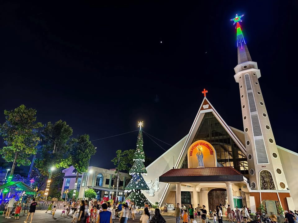 Nhà cấp 4 gác lửng 74m² Hóc Môn giá 3.8 tỷ - Chính chủ, sẵn sàng ở ngay!