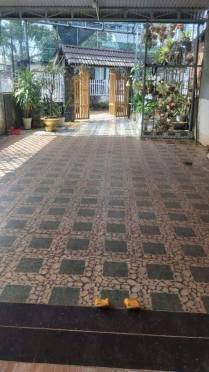 Nhà Thái tại Nghĩa Tân 400m² giá 2.6 tỷ - Để lại nội thất đầy đủ!