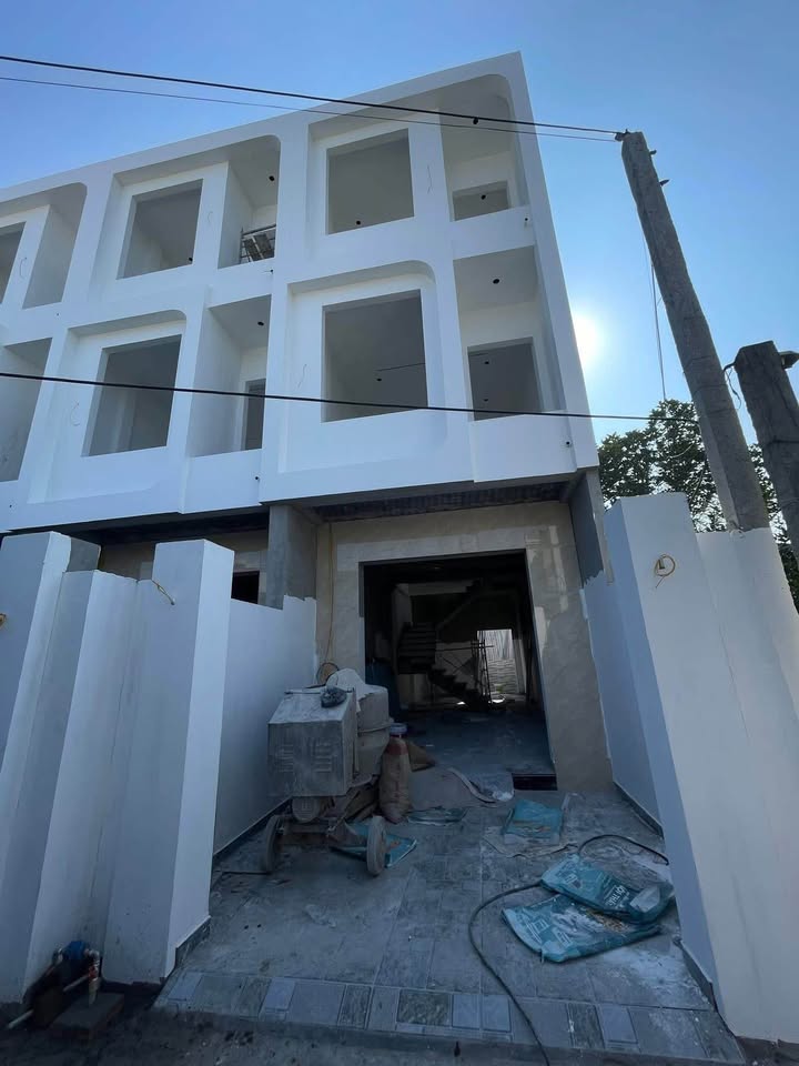 Nhà 3 tầng Đa Phúc 49m² giá 2.3 tỷ - Chính chủ bán gấp!