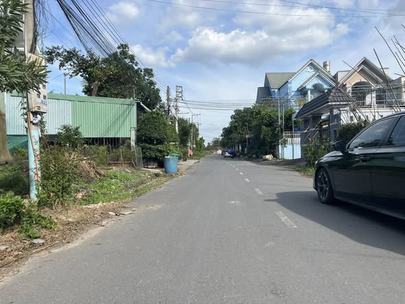 Đất thổ cư đường DX 038, Phú Mỹ, Thủ Dầu Một 810m² - Giá chỉ 10.125 tỷ!