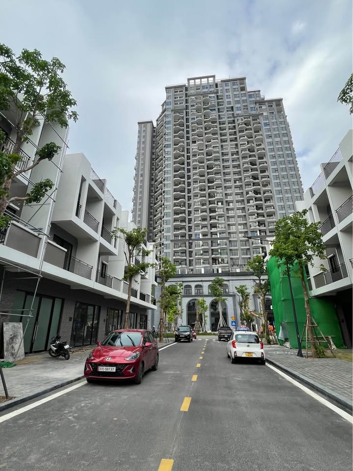 Nhà phố 4 tầng Khu Campus Ecopark Vinh 120m² - Sẵn sàng bàn giao ngay!