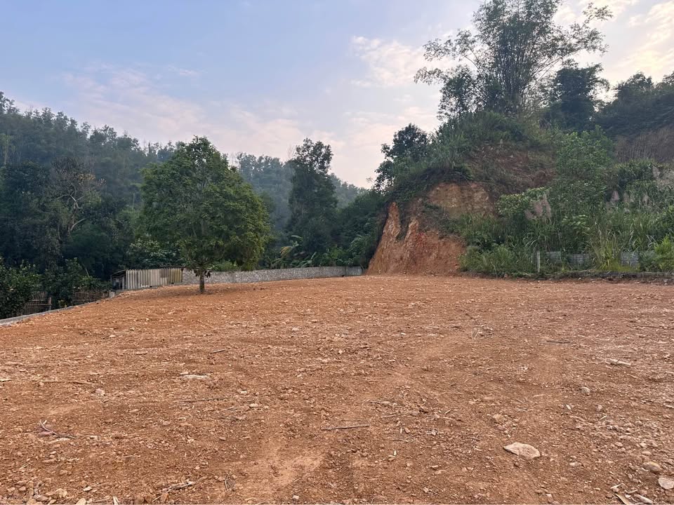 Đất đẹp mặt tiền Quốc lộ 6 Lâm Sơn 768m² chỉ 7 tỷ - Cơ hội đầu tư hấp dẫn!