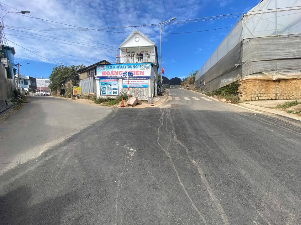 Đất mặt tiền đường Tây Sơn, Lạc Dương 823m² giá 12.345 tỷ - Cơ hội đầu tư lý tưởng!