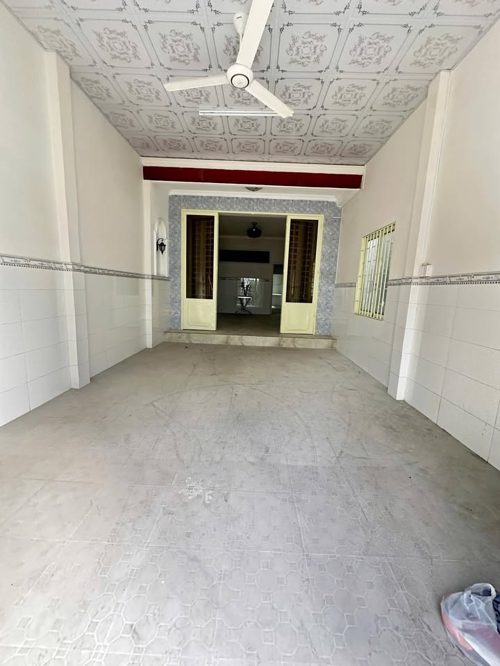 Nhà cho thuê mặt tiền Liên khu 10-11, Bình Tân 84m² - Vị trí kinh doanh lý tưởng!