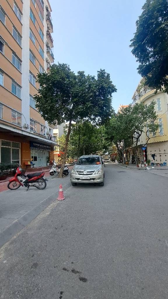 Căn hộ CC Bộ Công An Long Biên 63m² giá 3 tỷ - Lô góc vị trí đẹp!