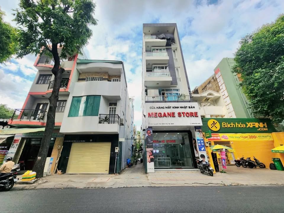 FrontHouse 2 mặt tiền Nguyễn Thái Bình, Tân Bình, 76m² giá 24.5 tỷ - Cơ hội đầu tư tuyệt vời!