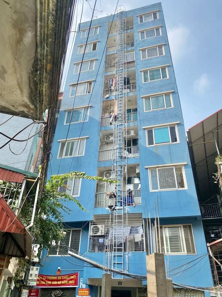 Căn hộ cho thuê tại Triều Khúc 50m² giá 5.7 triệu - Phòng thoáng mát, đầy đủ tiện nghi!