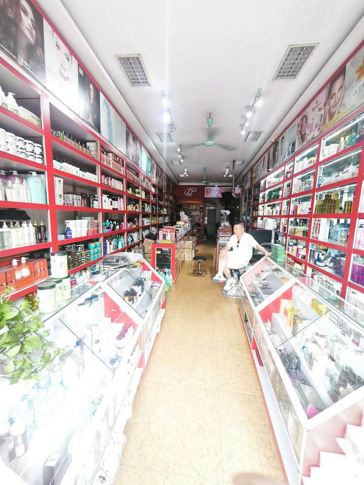 Bán nhà 6 tầng thang máy mặt đường Ngô Gia Tự 68m² giá 37 tỷ - Đầu tư sinh lời cao!