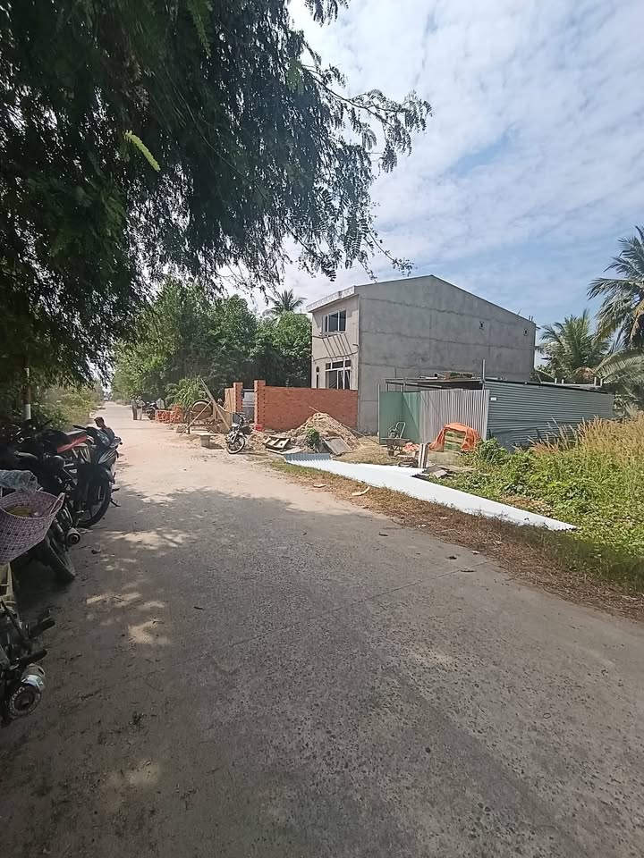 Nhà gác lửng hiện đại tại phường Thanh Điền, Tây Ninh 110m² giá chỉ 1.42 tỷ - Cơ hội sở hữu nhà phố ngay!