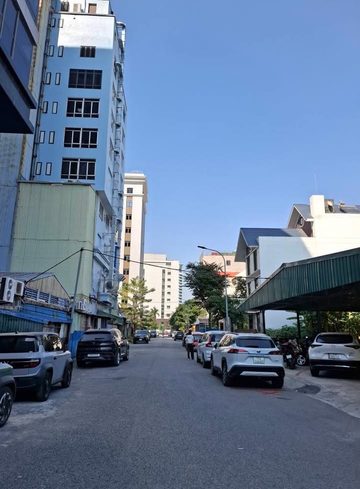 Nhà phố 4 tầng mặt đường Lê Hồng Phong, Hải Phòng 36m² giá 6.5 tỷ - Vị trí kinh doanh sầm uất!