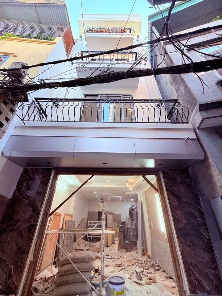 Nhà phố Dương Văn Bé, Hai Bà Trưng, 50m² giá 12 tỷ - Gần các trường đại học lớn!