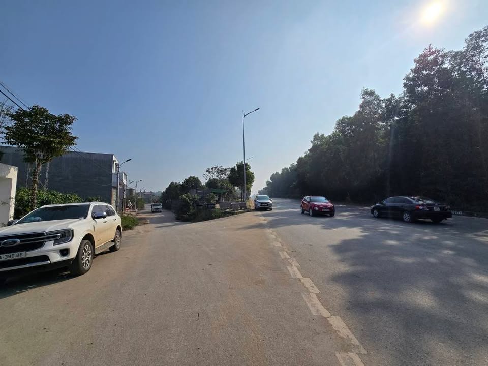 Nhà riêng Vĩnh Yên 117m² giá thỏa thuận - Kiến trúc kiên cố, gần đường lớn