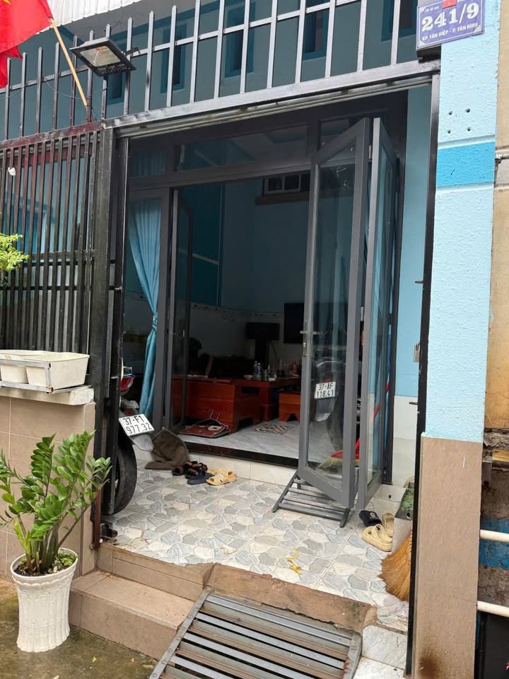 Nhà sổ chung Tân Hiệp Dĩ An 48m² giá chỉ 1.09 tỷ - Bớt lộc cho khách thiện chí!