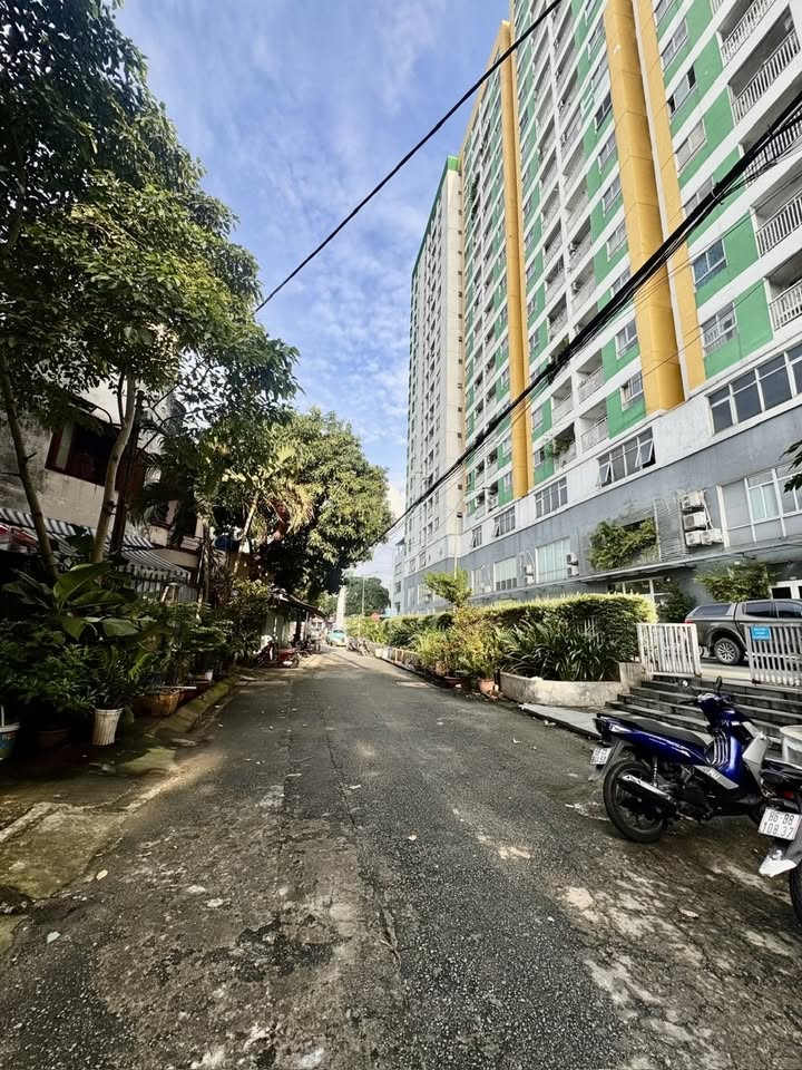 Nhà riêng Tân Phú 40m² giá 4.15 tỷ - Vị trí đẹp, vào ở ngay!