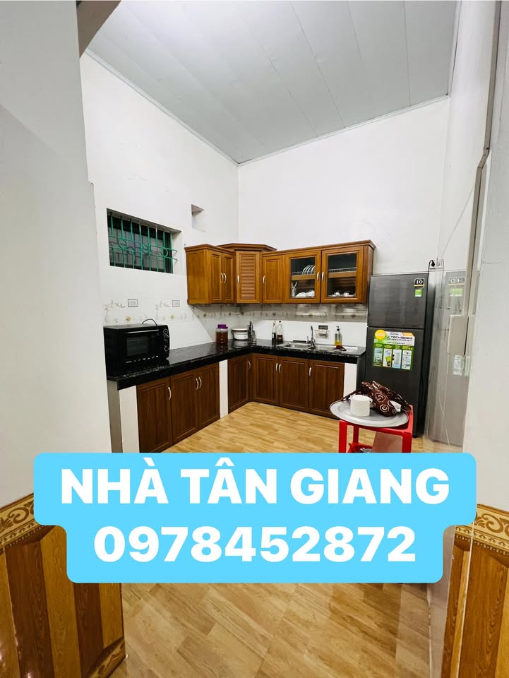 Nhà cấp 4 Tân Giang, Cao Bằng 151m² giá 2 tỷ - Sổ đỏ chính chủ, sẵn sàng giao dịch!
