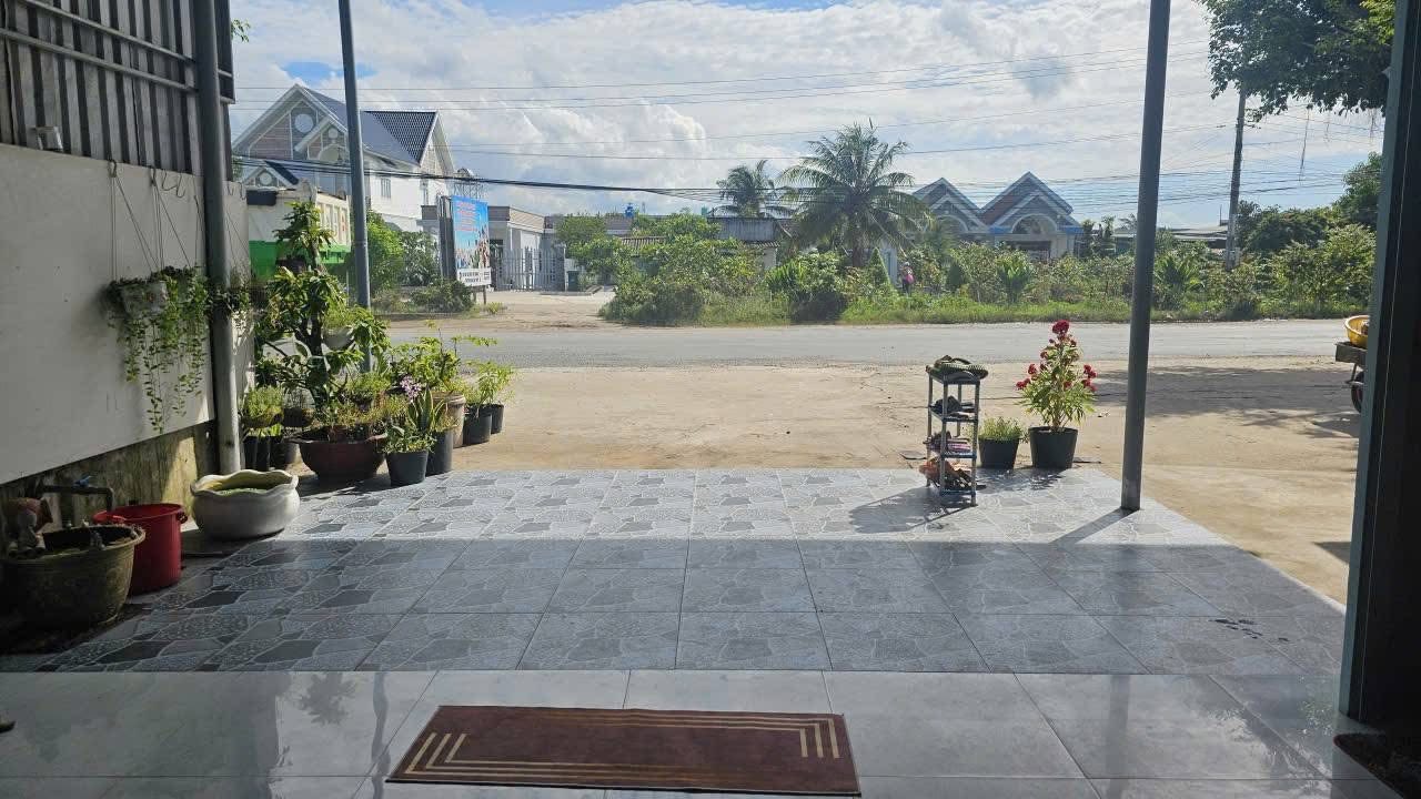 Nhà mặt tiền đường 816, xã Thạnh Đức, huyện Bến Lức, Long An - 150m² chỉ 2.5 tỷ!