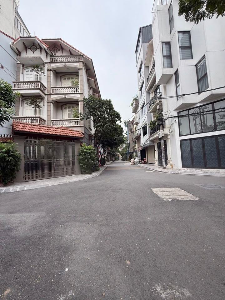 Đất nền phân lô Ngọc Thụy Long Biên 172m² - Giá rẻ, đầu tư sinh lời!