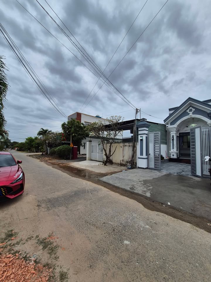 Nhà phố Hòa Thành Tây Ninh 144m² giá 1.97 tỷ - Đẹp, ở ngay!