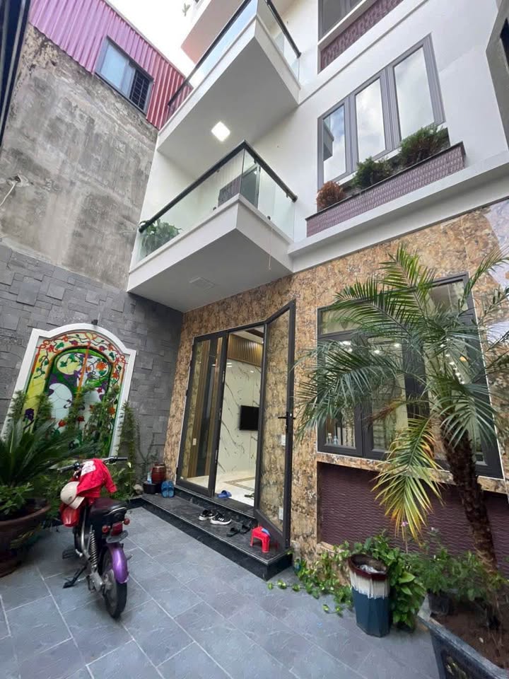 Nhà phố Hạ Lý, Hải Phòng 72m² giá 4.2 tỷ - Thiết kế hiện đại, tiềm năng kinh doanh!