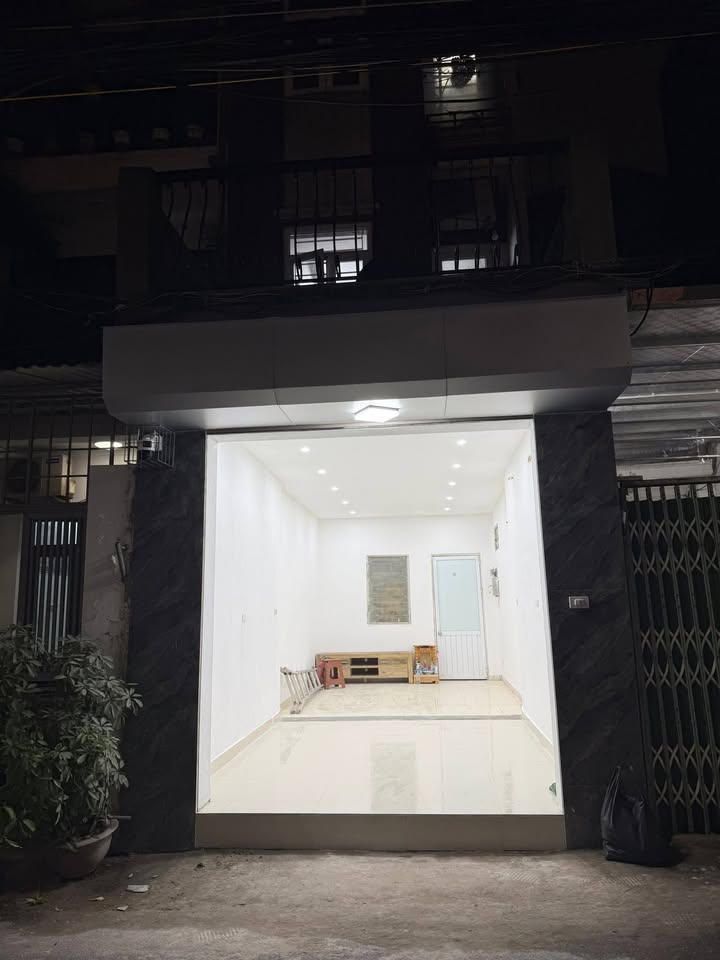 Cửa hàng cho thuê mặt phố Tương Mai 30m² giá 8 triệu - Vị trí kinh doanh lý tưởng!