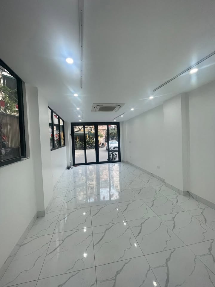 Mặt bằng kinh doanh cho thuê tại Đống Đa 40m² giá 8.5 triệu - Căn góc mới 100%