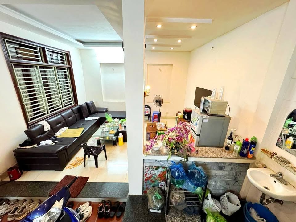 Nhà phố Võ Thị Sáu, Hai Bà Trưng 38m² giá 9 tỷ - Sổ đỏ chính chủ, giao dịch ngay!