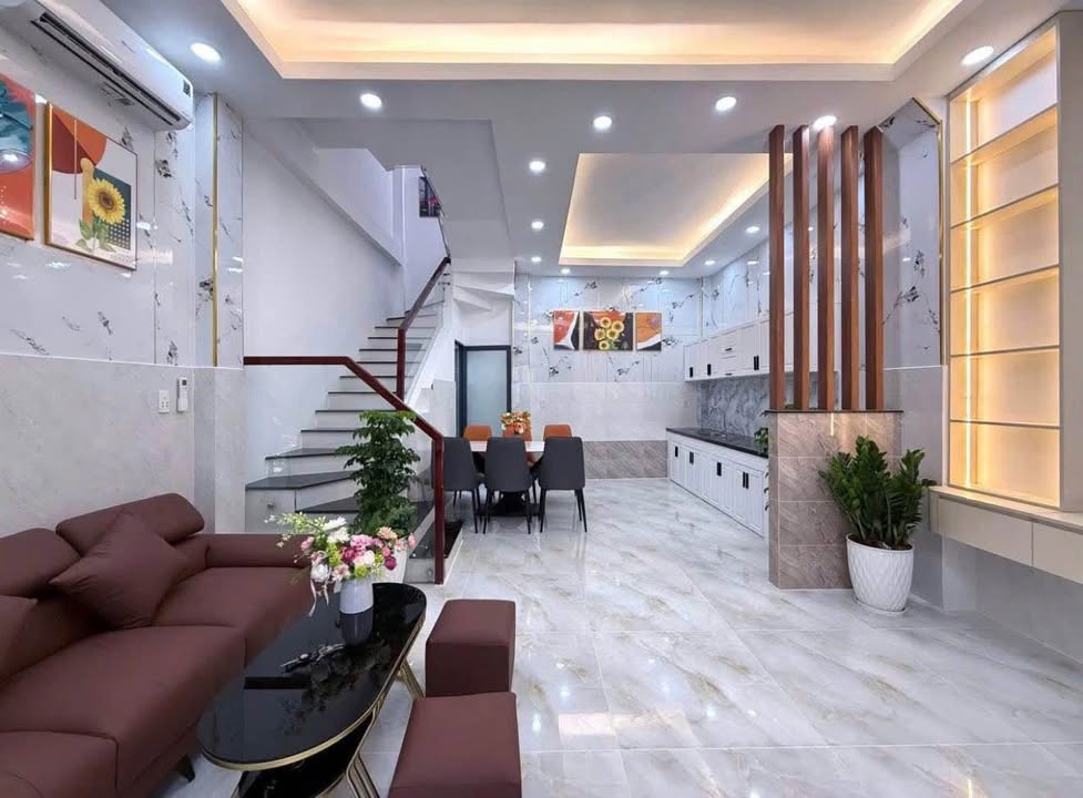 Nhà Ngô Quyền Q10 75m² giá 3.37 tỷ - Sẵn sàng vào ở ngay!