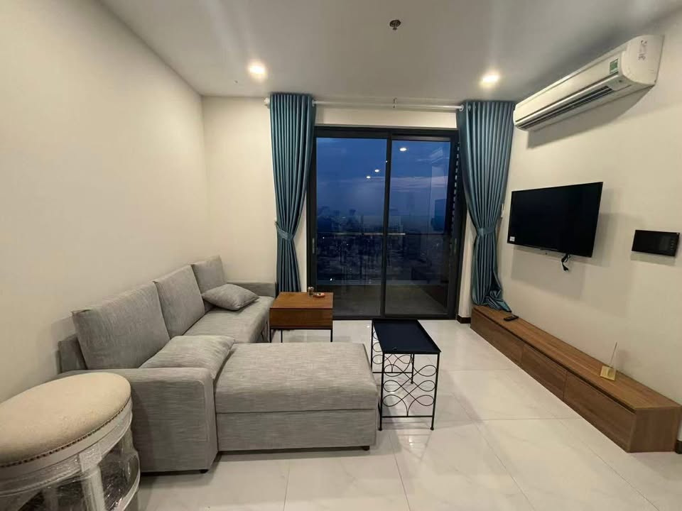 Căn hộ C-Skyview Thủ Dầu Một 80m² giá 13 triệu - Thiết kế hiện đại, view đẹp!
