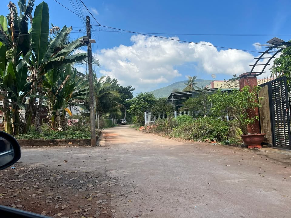 Cho thuê đất có thổ cư tại TT Gia Ray, Xuân Lộc 1040m² - Phù hợp làm vườn, kho bãi nhỏ