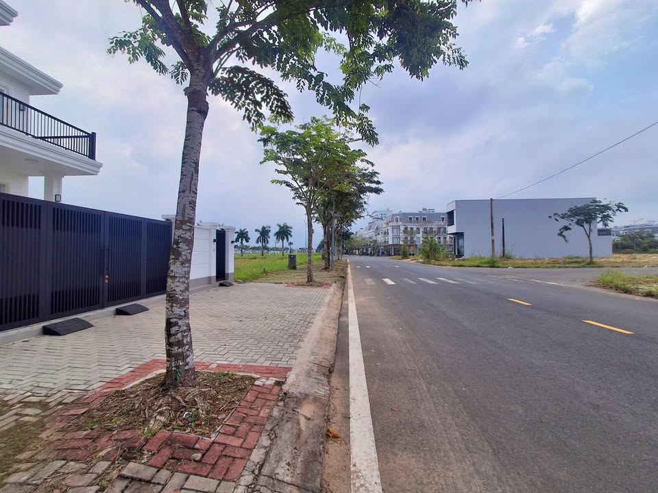 Đất nền mặt tiền đường Phan Đình Giót, An Xuyên, 335m² - Vị trí đắc địa gần Vincom!