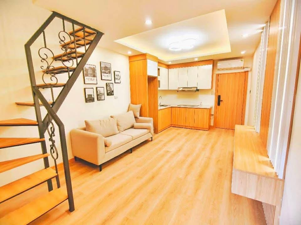 Căn hộ Tập thể Tầng 8/3 Quỳnh Mai 76m² giá 3 tỷ - Thiết kế ấn tượng, không gian thoáng đãng!