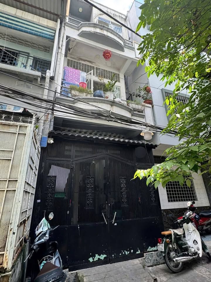 Nhà 3 tầng đường Vĩnh Viễn, P5, Q10, 26m² - Hẻm xe hơi an ninh, giá 7.1 tỷ!