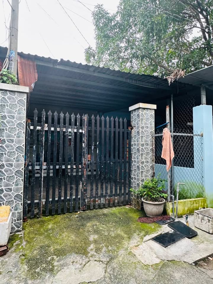 Nhà đẹp Thới Tứ Hóc Môn 102m² giá chỉ 3 tỷ - Bán gấp với giá tốt!