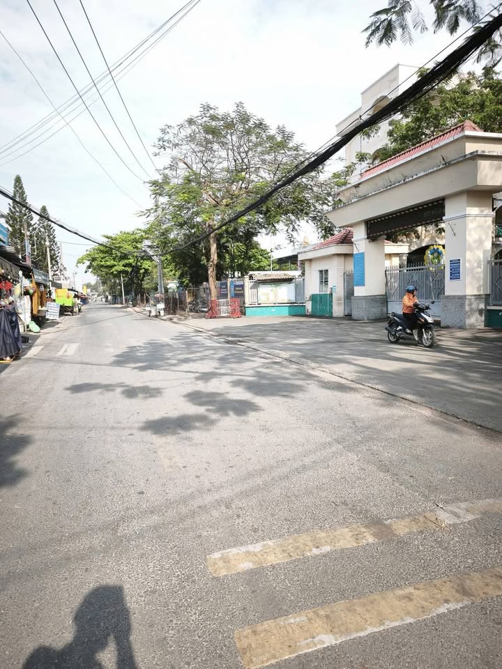 Đất nền Tân Thới Nhì 51m² giá 2.29 tỷ - Hẻm xe tải, tiện xây cao tầng!