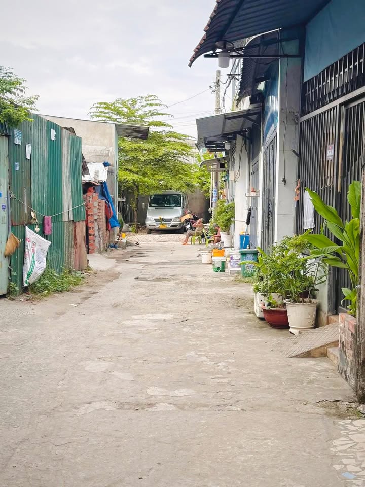 Nhà riêng Hóc Môn 72m² giá 3.85 tỷ - Sổ hồng riêng, thương lượng nhẹ!