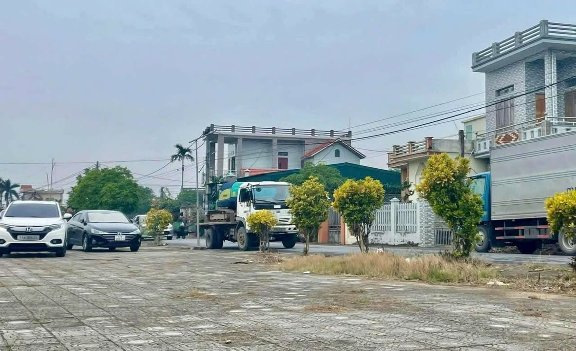 Đất dự án TDC Hồng Thái, Kiến Xương 90m² giá chỉ 900 triệu - Cơ hội đầu tư tuyệt vời!