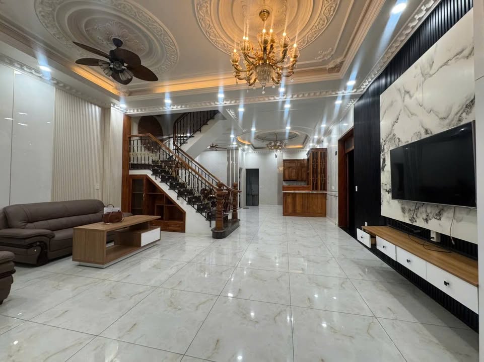 Căn biệt thự mini Thủ Dầu Một 93.8m² giá 6.86 tỷ - Nhà mới 99% chính chủ bán!