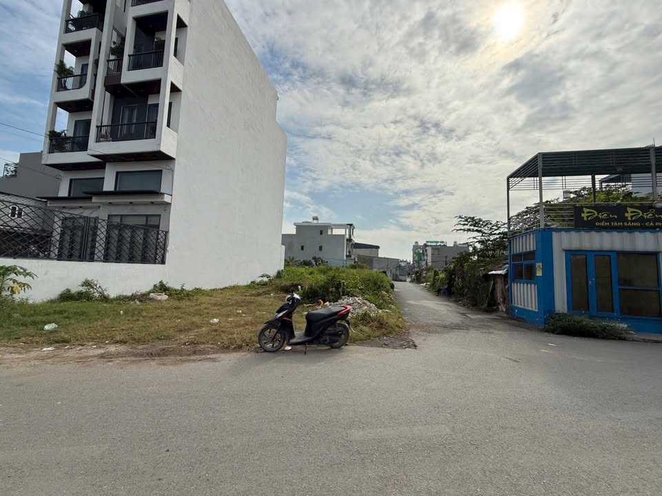 Đất lô góc 2 mặt tiền Thạnh Xuân 126m² giá 6.5 tỷ - Vị trí kinh doanh lý tưởng!