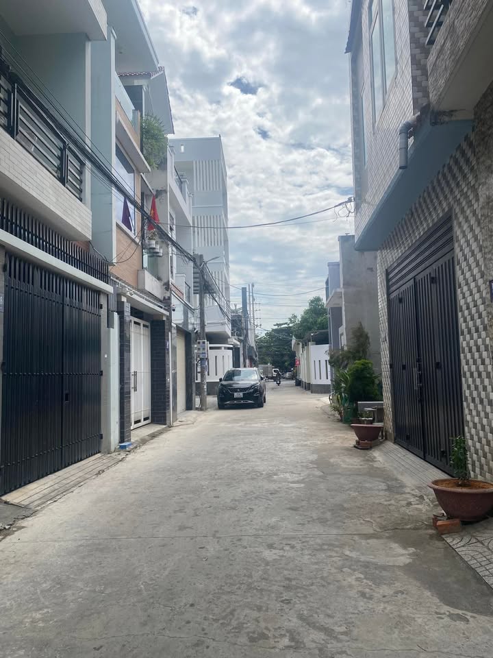 Nhà phố Rạch Dừa Vũng Tàu 80m² giá 6.8 tỷ - Sổ đỏ chính chủ, tiện ở và cho thuê!