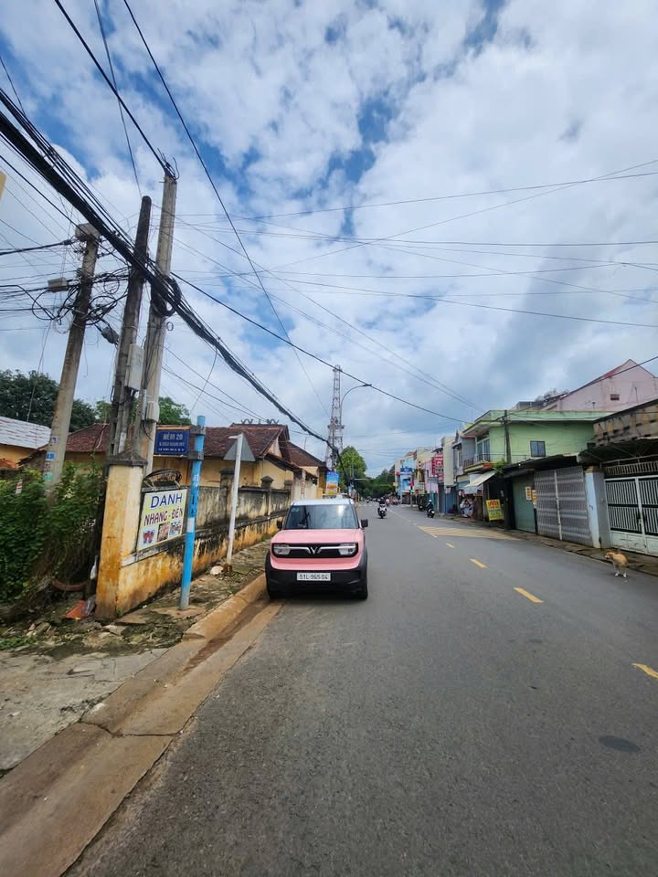 Bán nhà hẻm Thích Quảng Đức, TP. Long Khánh 85m² chỉ 2,2 tỷ - Tiện ích đầy đủ!