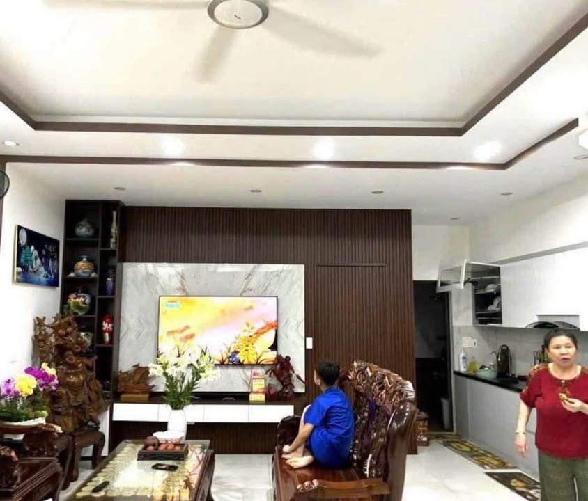 Nhà 3 tầng Phố Mới Lào Cai 72m² giá 3 tỷ - Thiết kế hiện đại, sẵn sàng ở ngay!