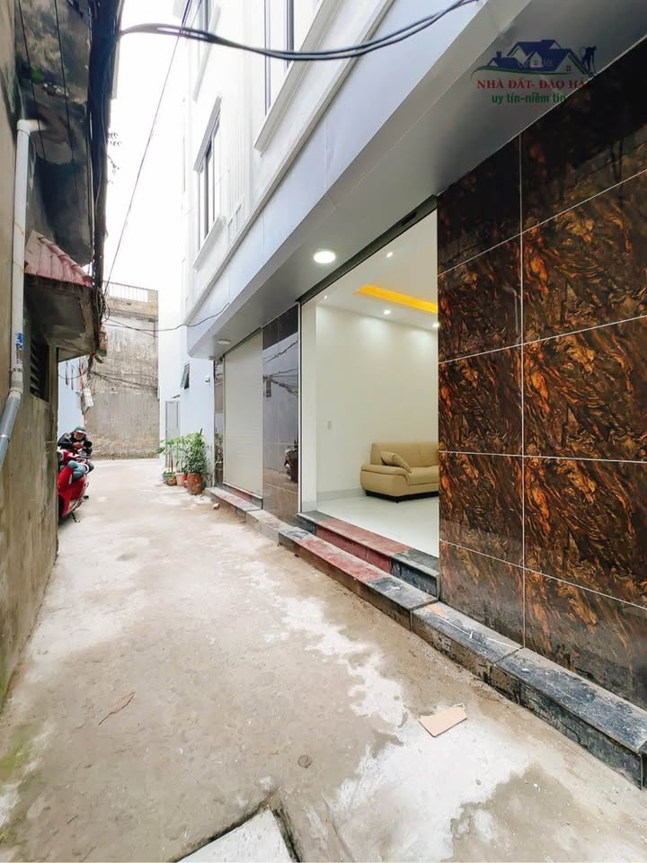 Nhà 3 tầng full nội thất tại P. Quang Trung, TP. Thái Bình - Giá chỉ 2 tỷ