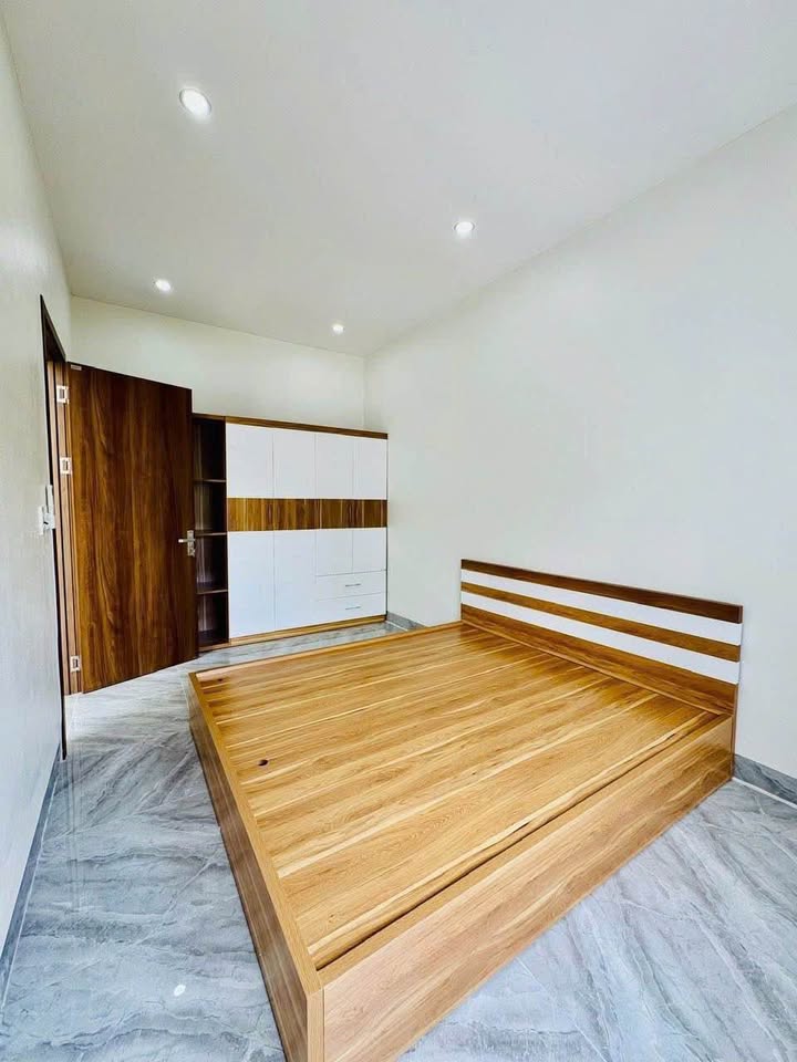 Nhà đẹp Ninh Sơn, Phường Hoa Lư 100m² giá 3 tỷ - Sẵn sàng vào ở!