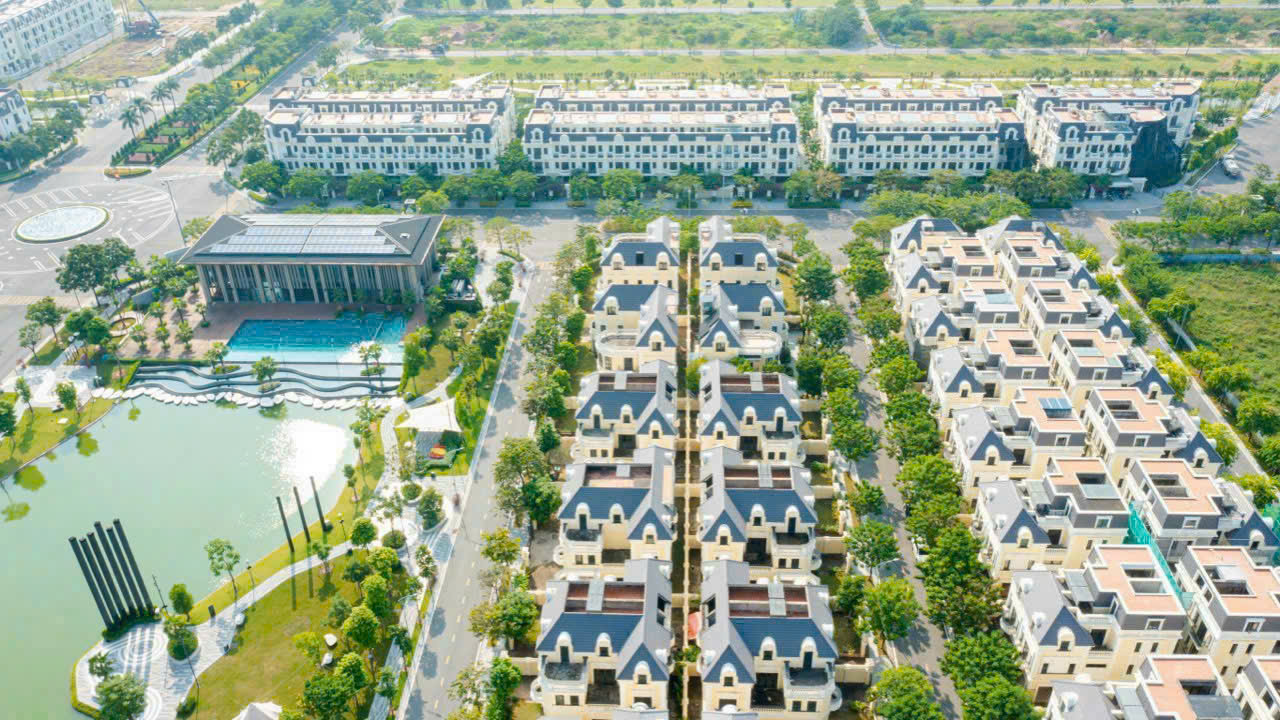 Cho thuê Biệt thự Song Lập An Lạc Green Symphony 202m² - View Hồ Đẹp, Thích hợp Showroom, Văn Phòng