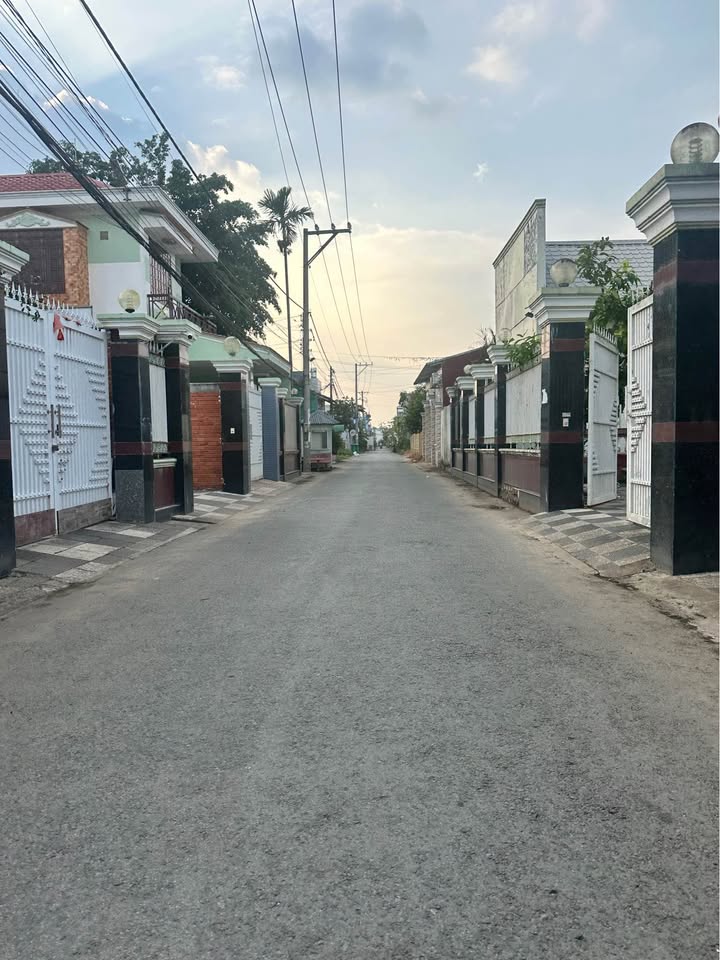 Nhà cấp 4 Khu nhà ở Trường Giang Vĩnh Long 100m² giá 1.7 tỷ - Đón Tết ngay!